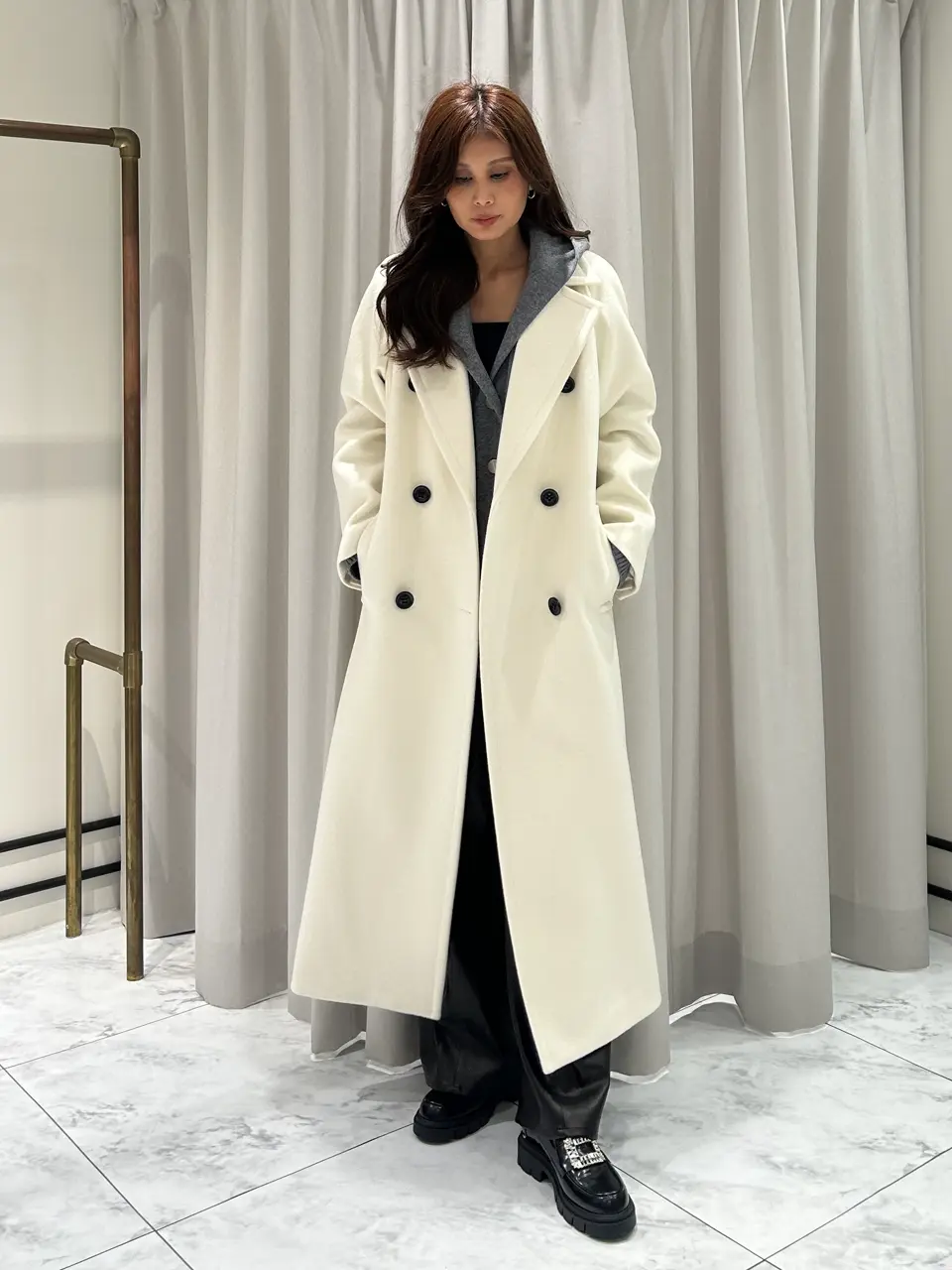 GRACE CONTINENTAL 志田　悠 コーディネート画像