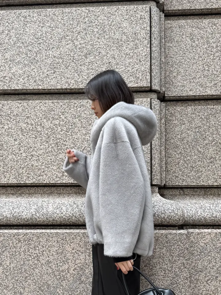 GRACE CONTINENTAL 伊藤　静華 コーディネート画像