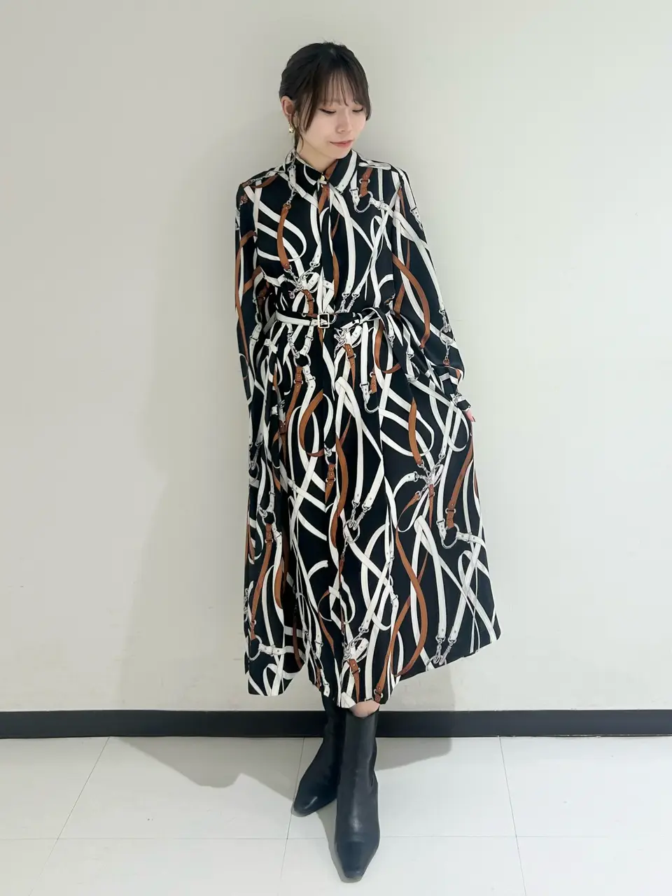  狩野　珠季 コーディネート画像