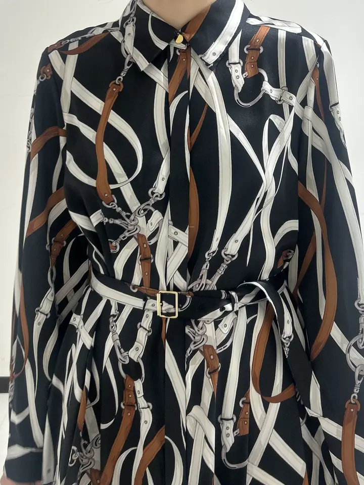 GRACE CONTINENTAL 狩野　珠季 コーディネート画像