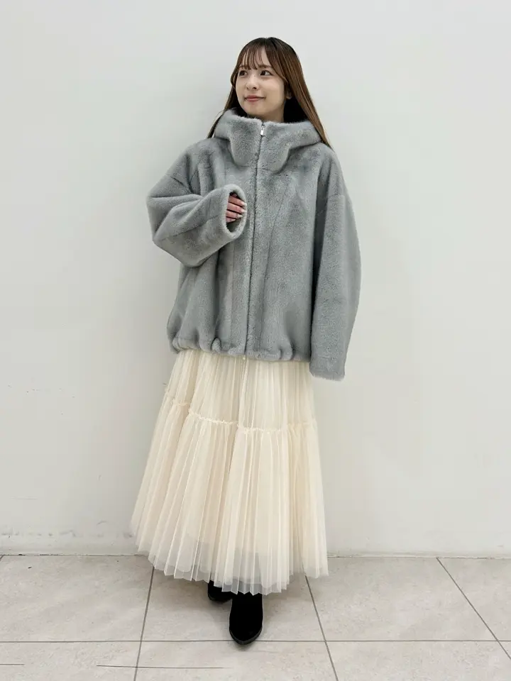 GRACE CONTINENTAL Miu Akamatsu コーディネート画像