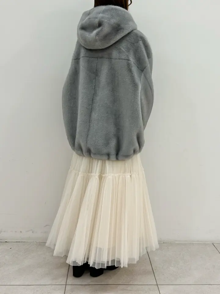 GRACE CONTINENTAL Miu Akamatsu コーディネート画像