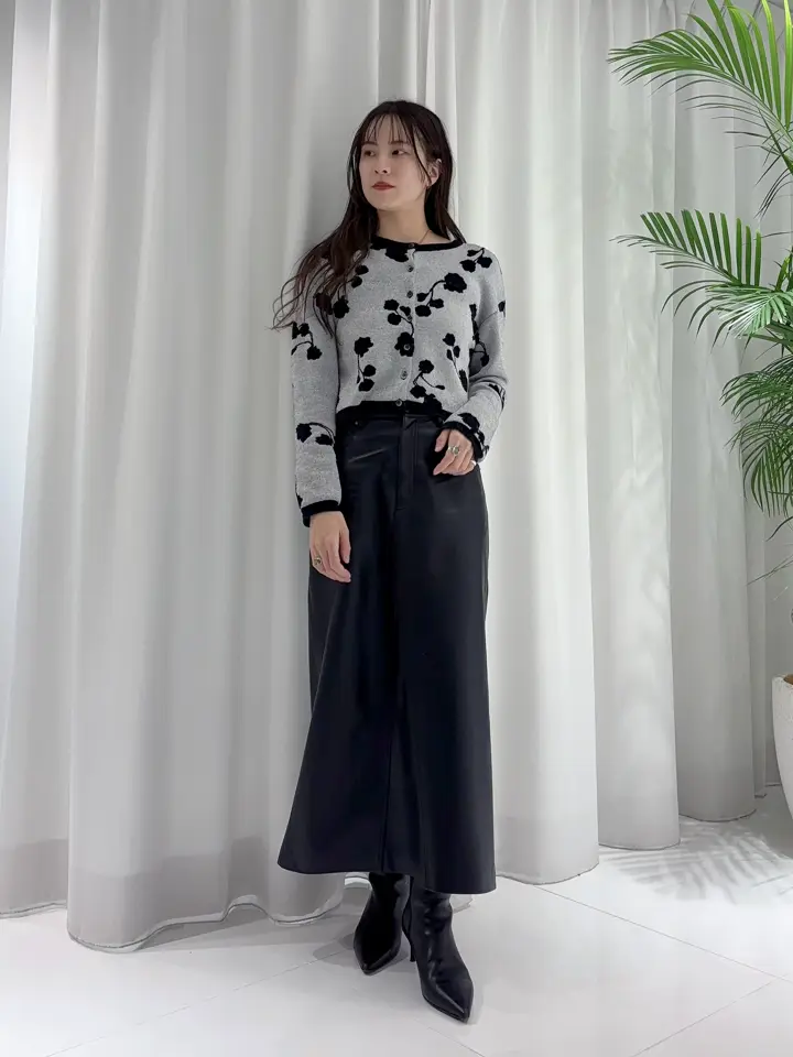 GRACE CONTINENTAL Hikaru Okada コーディネート画像