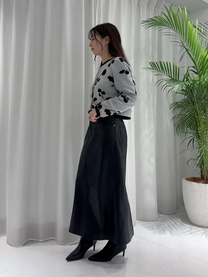 GRACE CONTINENTAL Hikaru Okada コーディネート画像