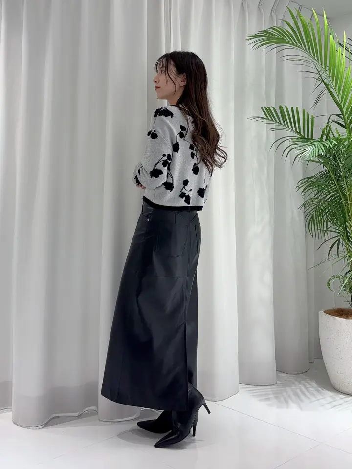 GRACE CONTINENTAL Hikaru Okada コーディネート画像