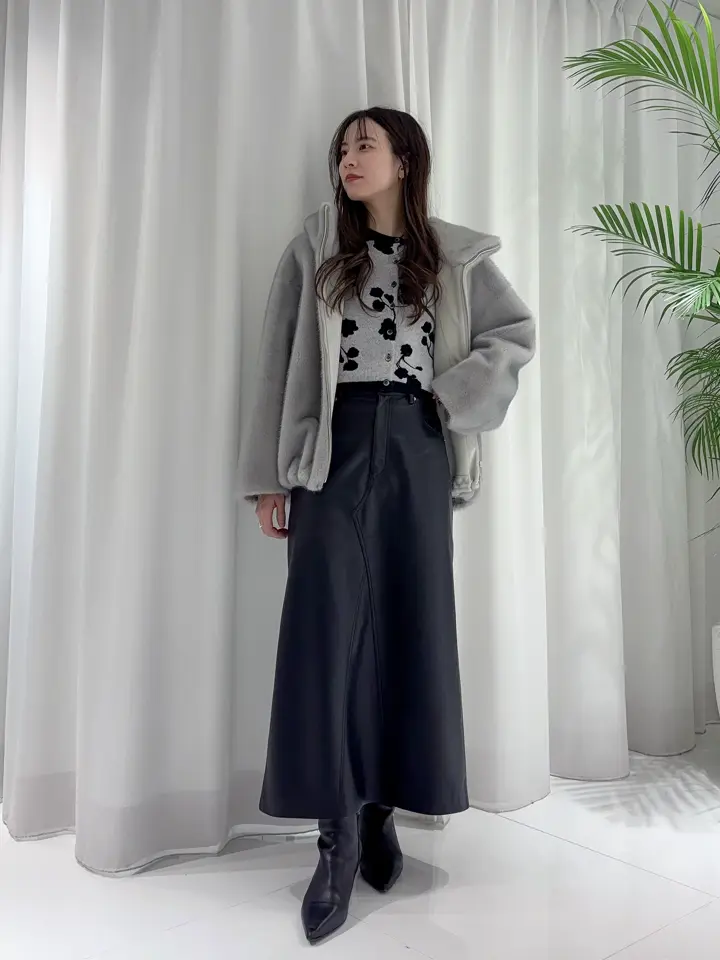 GRACE CONTINENTAL Hikaru Okada コーディネート画像