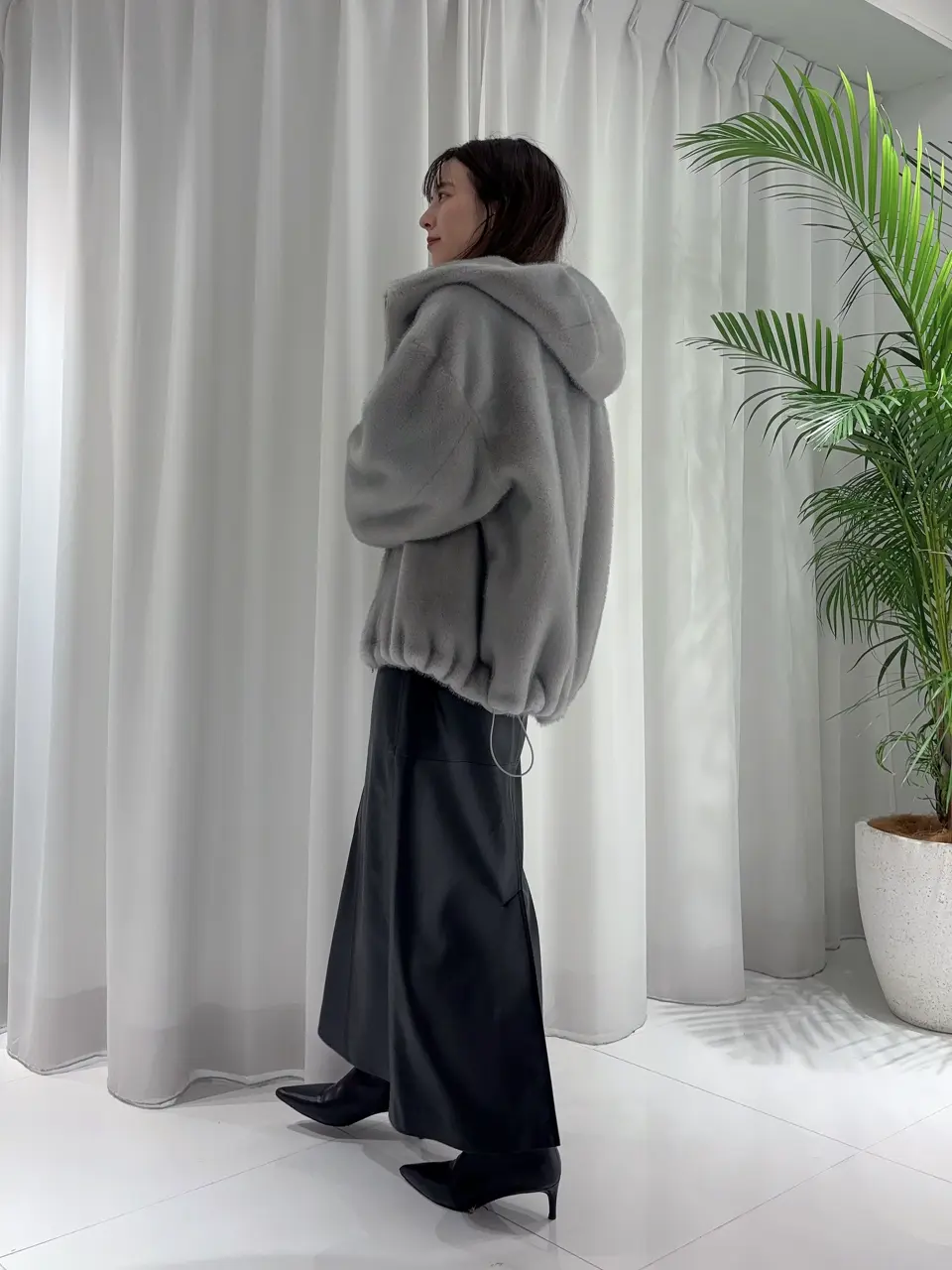 GRACE CONTINENTAL Hikaru Okada コーディネート画像