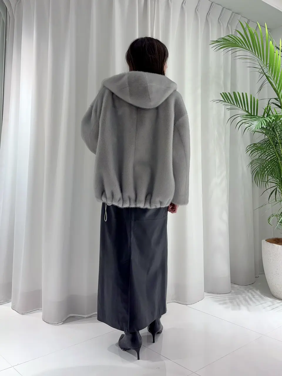 GRACE CONTINENTAL Hikaru Okada コーディネート画像