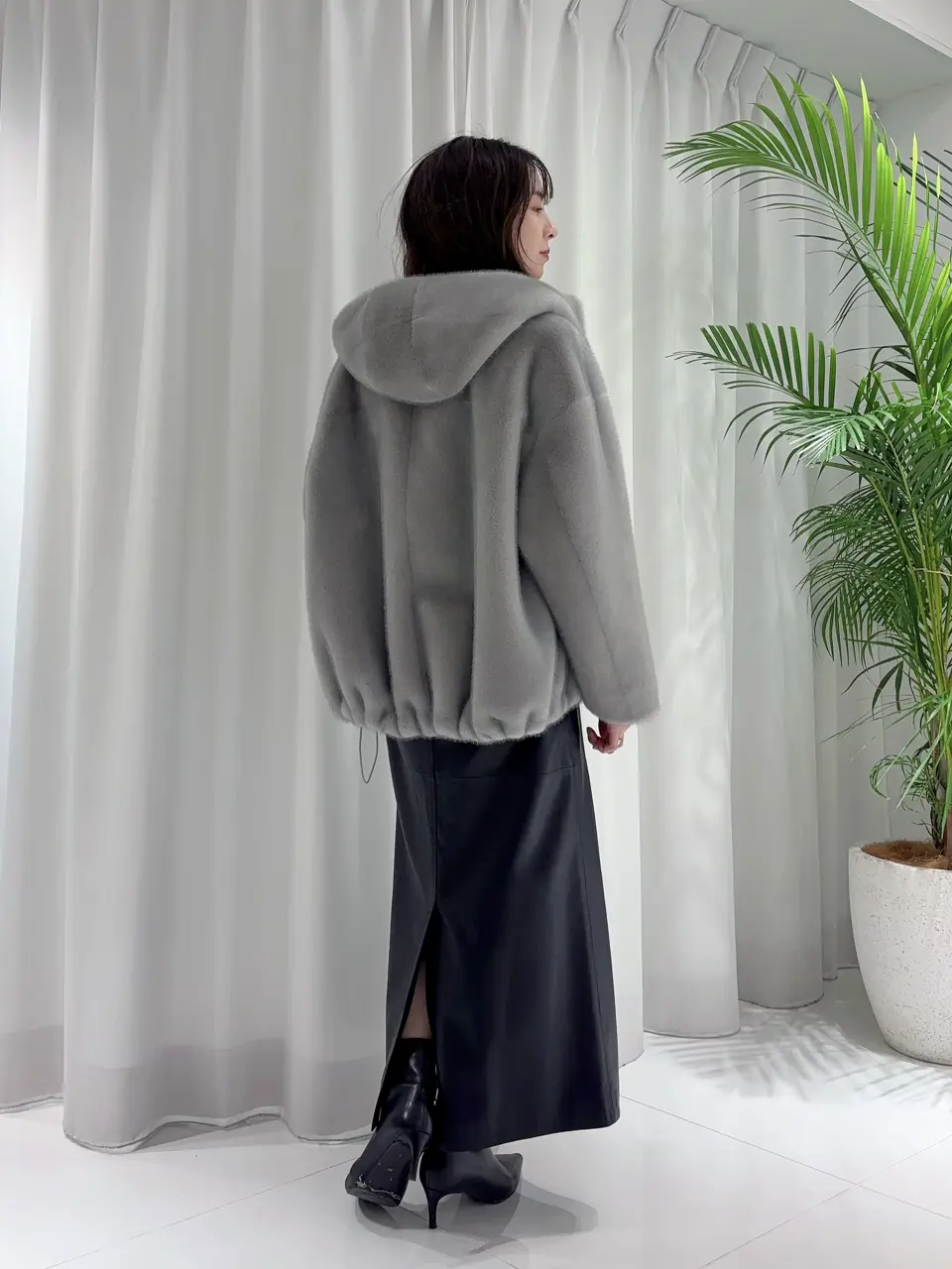 GRACE CONTINENTAL Hikaru Okada コーディネート画像