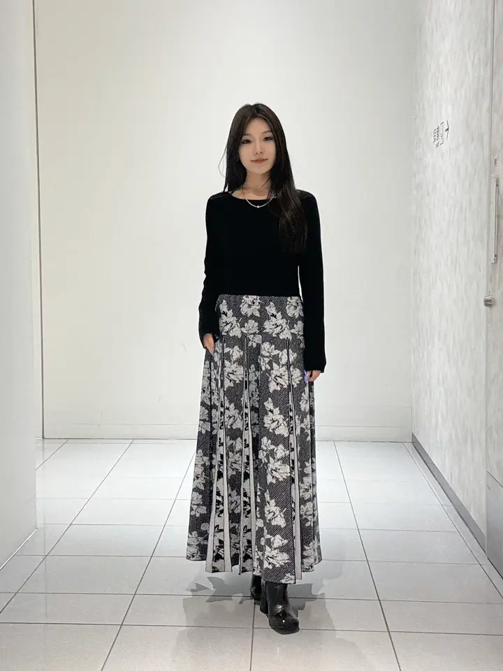 GRACE CONTINENTAL 王　宇キン コーディネート画像