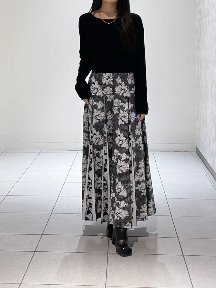 GRACE CONTINENTAL 王　宇キン コーディネート画像