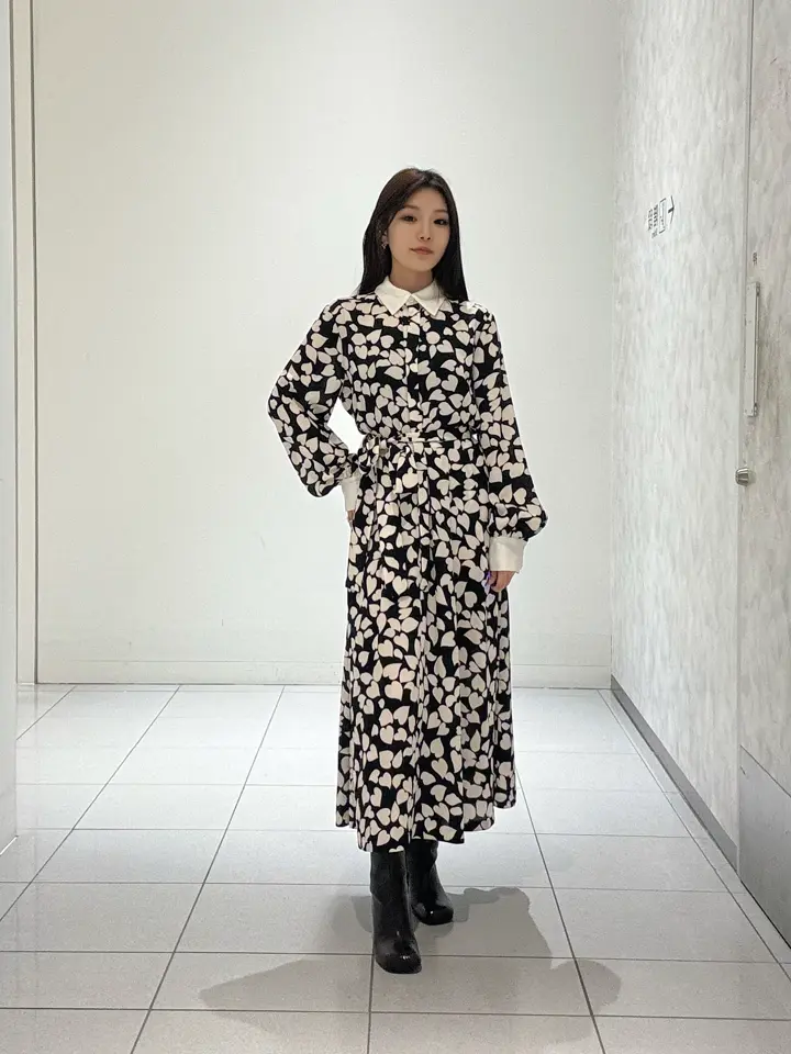 GRACE CONTINENTAL 王　宇キン コーディネート画像