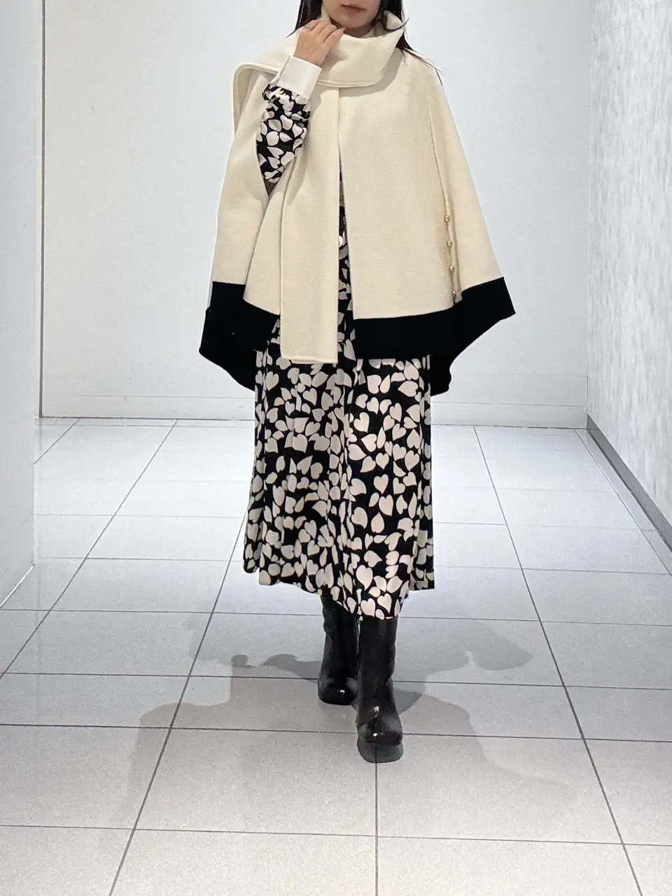 GRACE CONTINENTAL 王　宇キン コーディネート画像