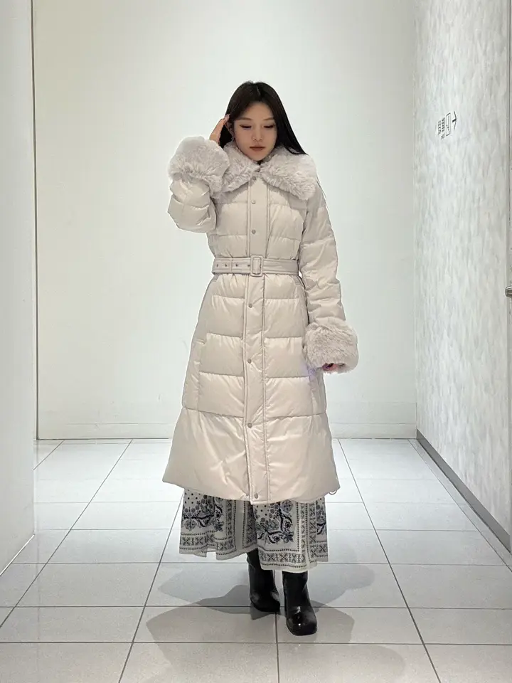 GRACE CONTINENTAL 王　宇キン コーディネート画像