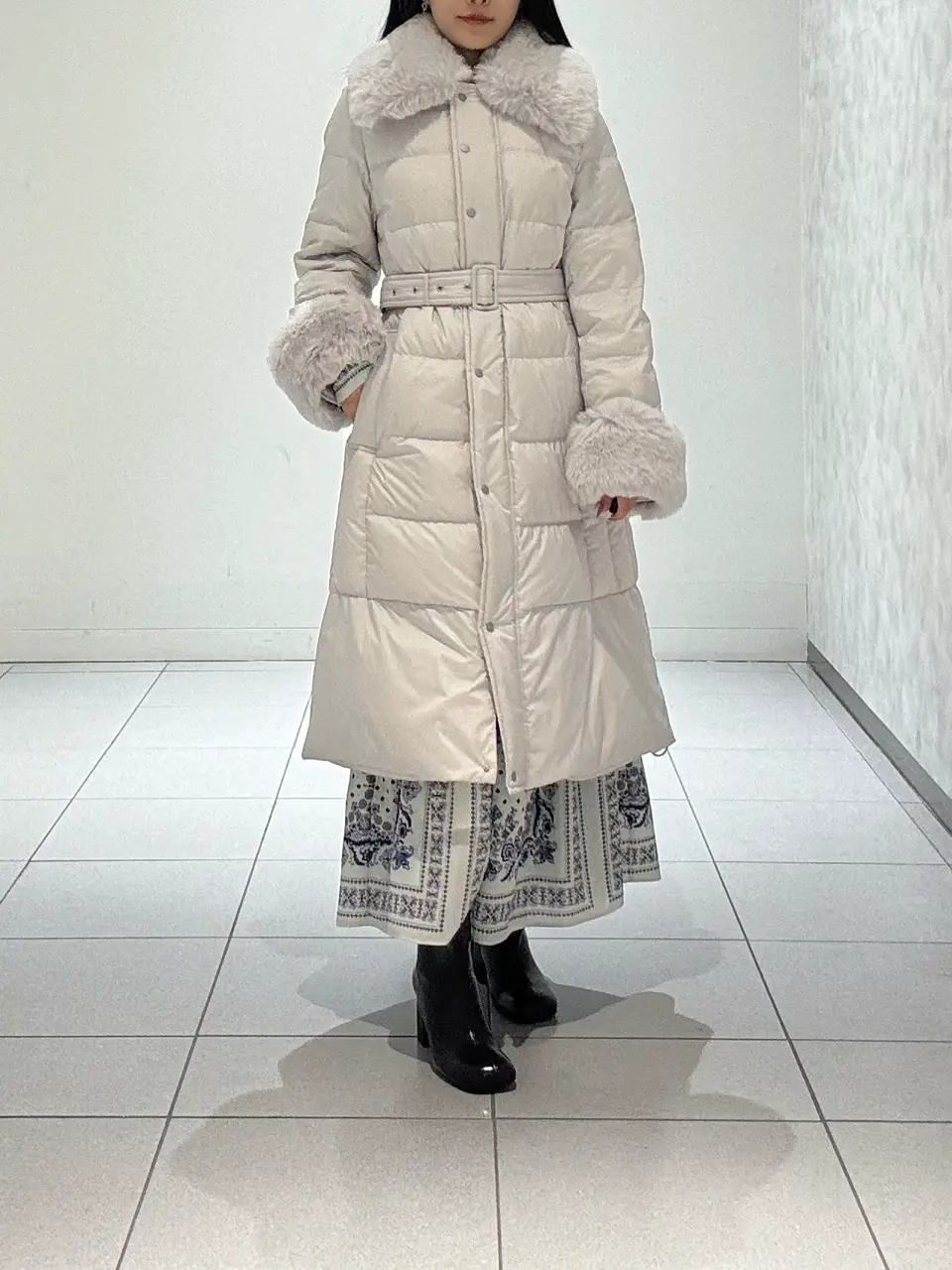 GRACE CONTINENTAL 王　宇キン コーディネート画像