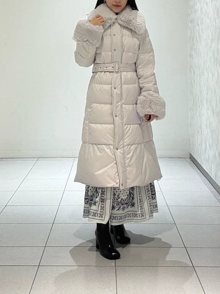 GRACE CONTINENTAL 王　宇キン コーディネート画像