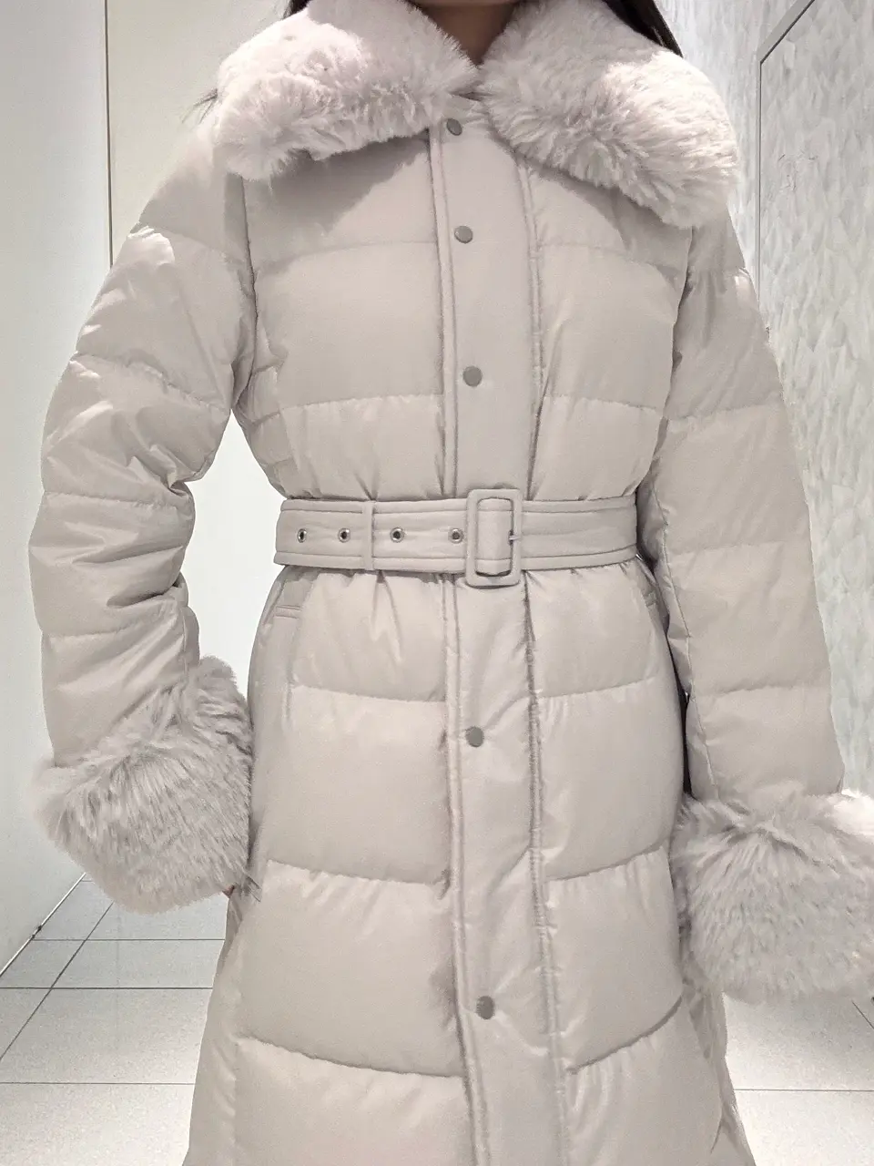 GRACE CONTINENTAL 王　宇キン コーディネート画像