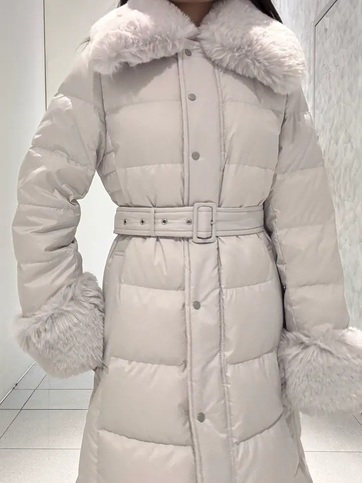 GRACE CONTINENTAL 王　宇キン コーディネート画像