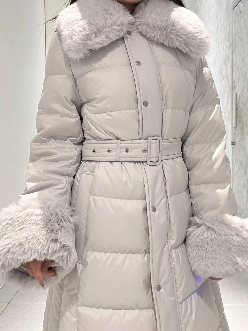 GRACE CONTINENTAL 王　宇キン コーディネート画像