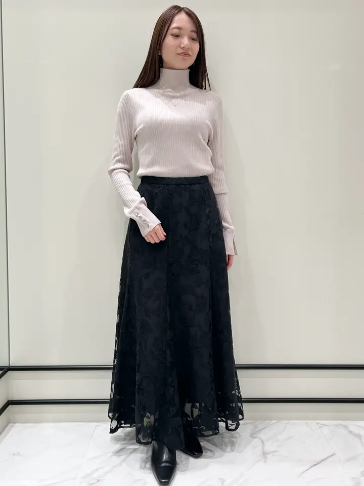 GRACE CONTINENTAL 若園　ひかり コーディネート画像