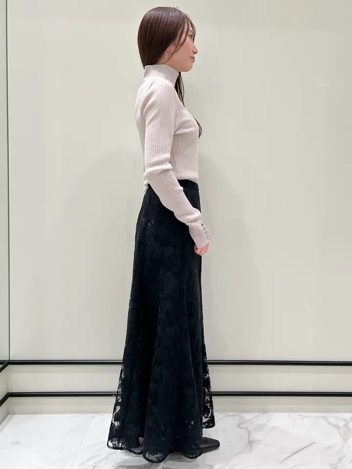 GRACE CONTINENTAL 若園　ひかり コーディネート画像