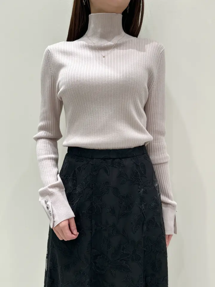 GRACE CONTINENTAL 若園　ひかり コーディネート画像