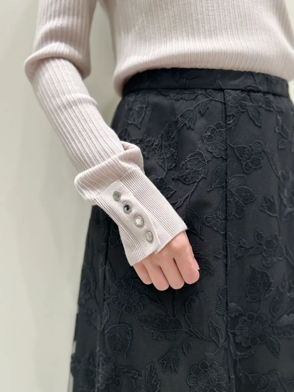 GRACE CONTINENTAL 若園　ひかり コーディネート画像