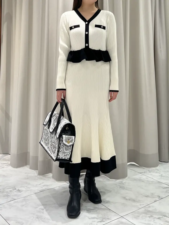 GRACE CONTINENTAL 赤坂 梨来 コーディネート画像