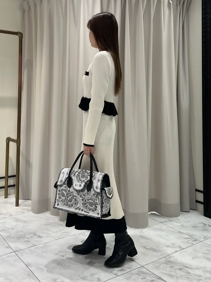 GRACE CONTINENTAL 赤坂 梨来 コーディネート画像