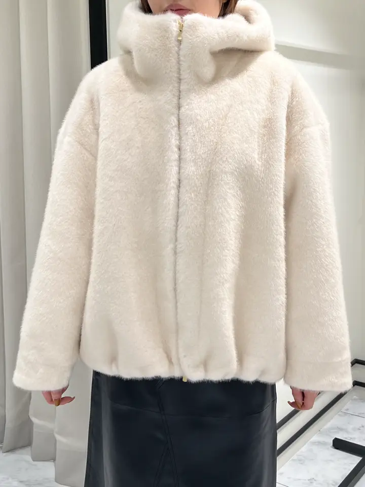 GRACE CONTINENTAL 赤坂 梨来 コーディネート画像