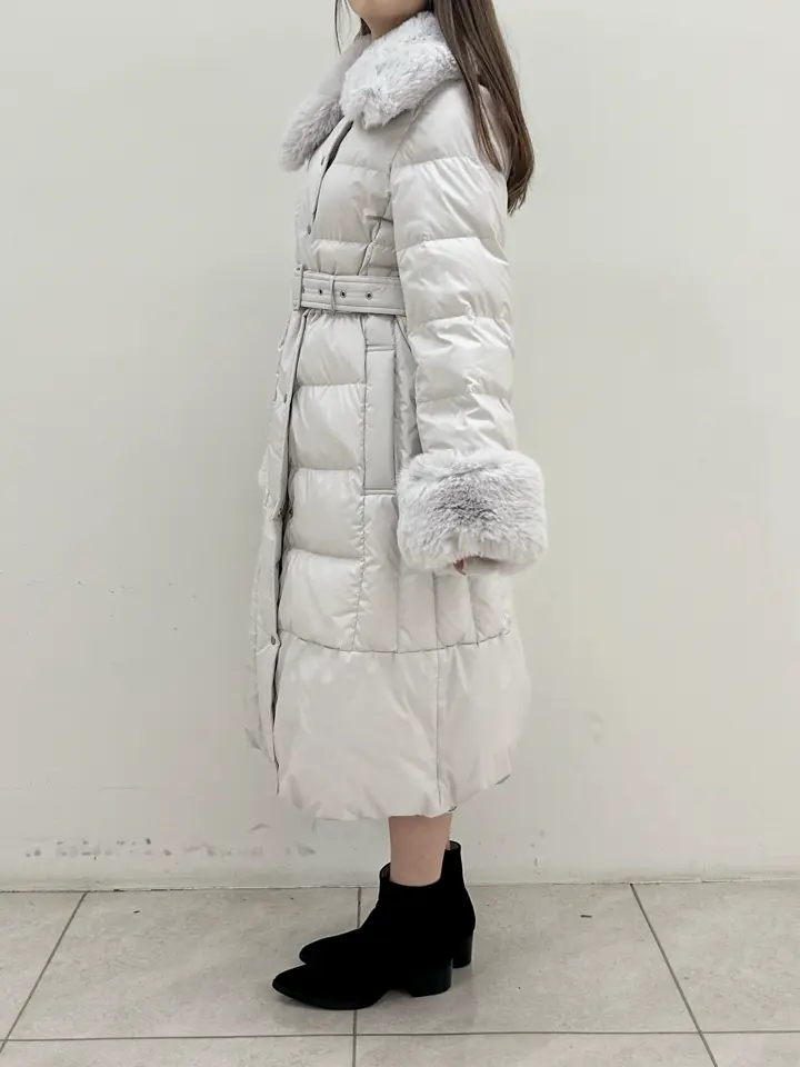 GRACE CONTINENTAL Miu Akamatsu コーディネート画像