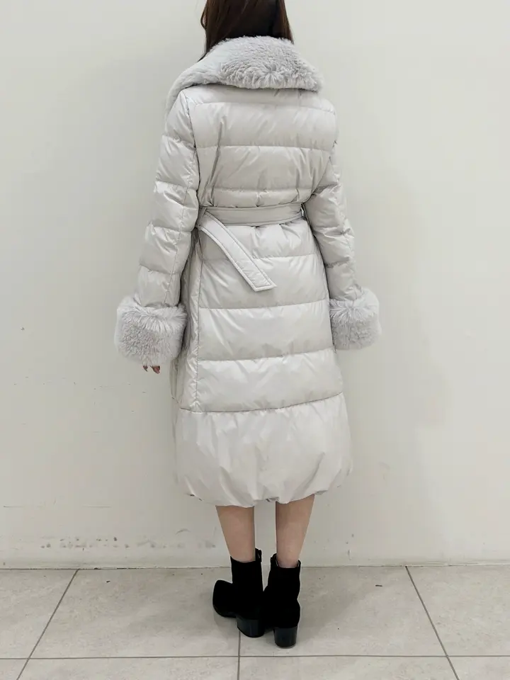 GRACE CONTINENTAL Miu Akamatsu コーディネート画像