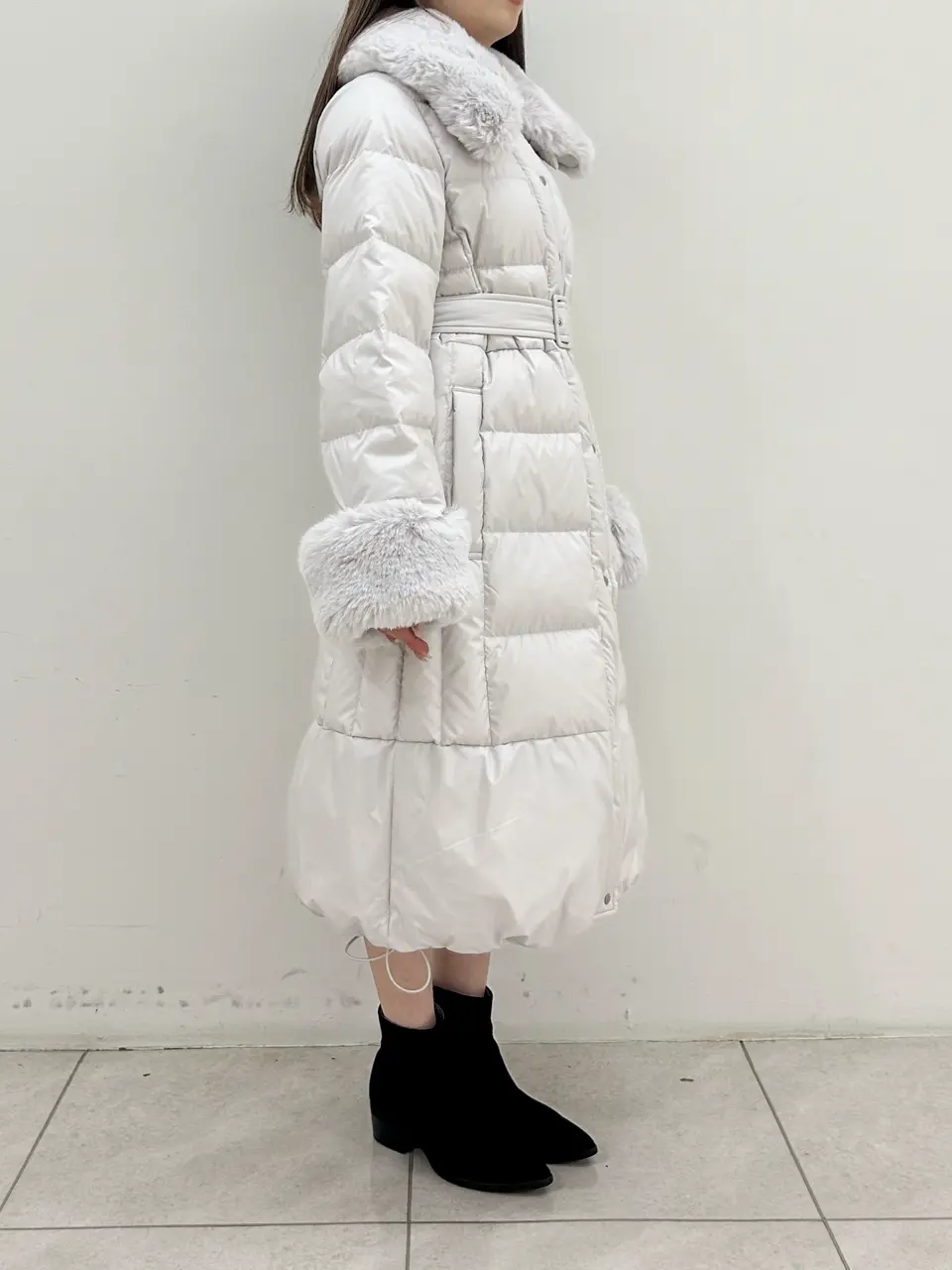 GRACE CONTINENTAL Miu Akamatsu コーディネート画像