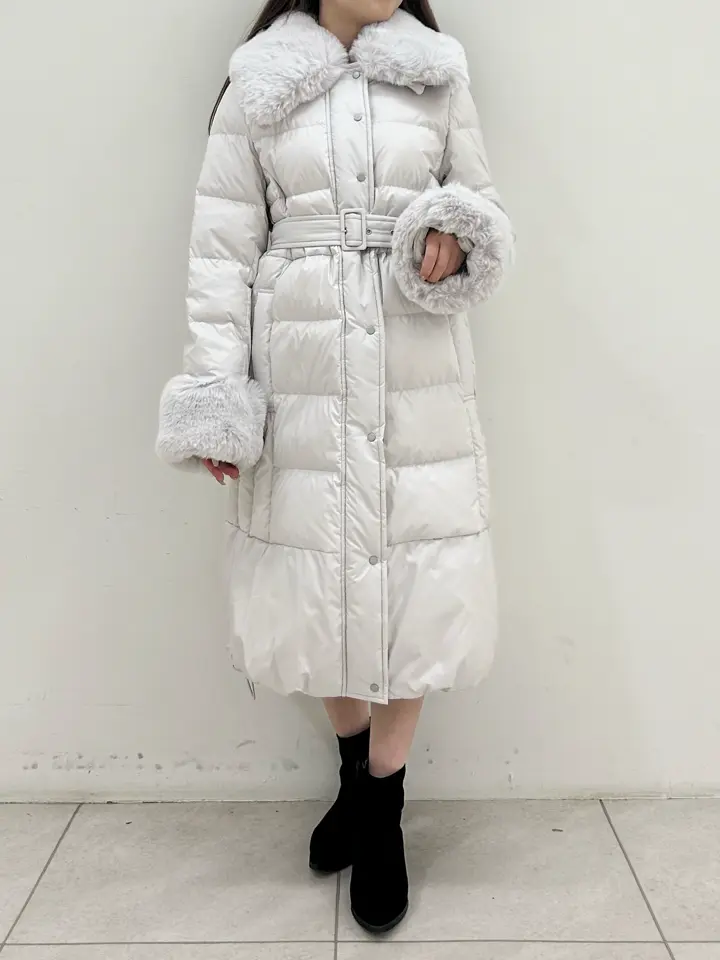 GRACE CONTINENTAL Miu Akamatsu コーディネート画像