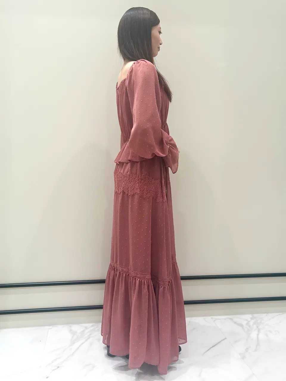 GRACE CONTINENTAL 若園　ひかり コーディネート画像