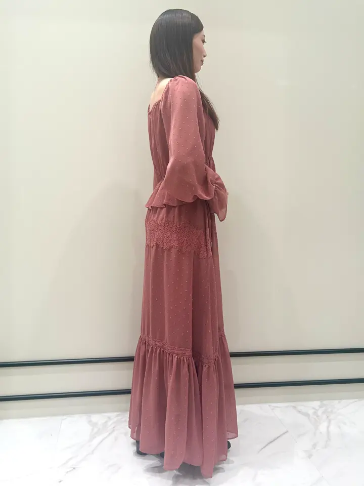 GRACE CONTINENTAL 若園　ひかり コーディネート画像