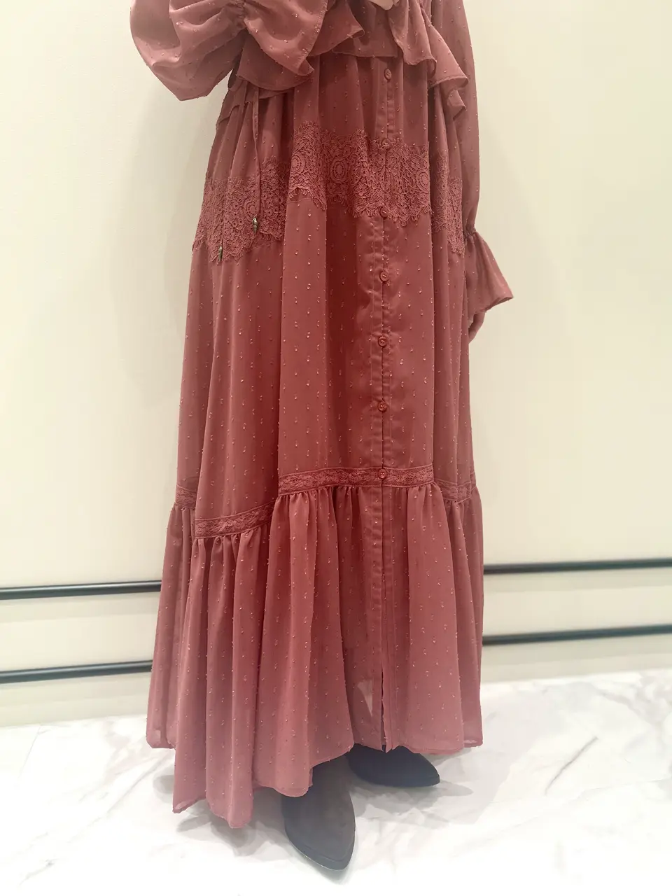 GRACE CONTINENTAL 若園　ひかり コーディネート画像