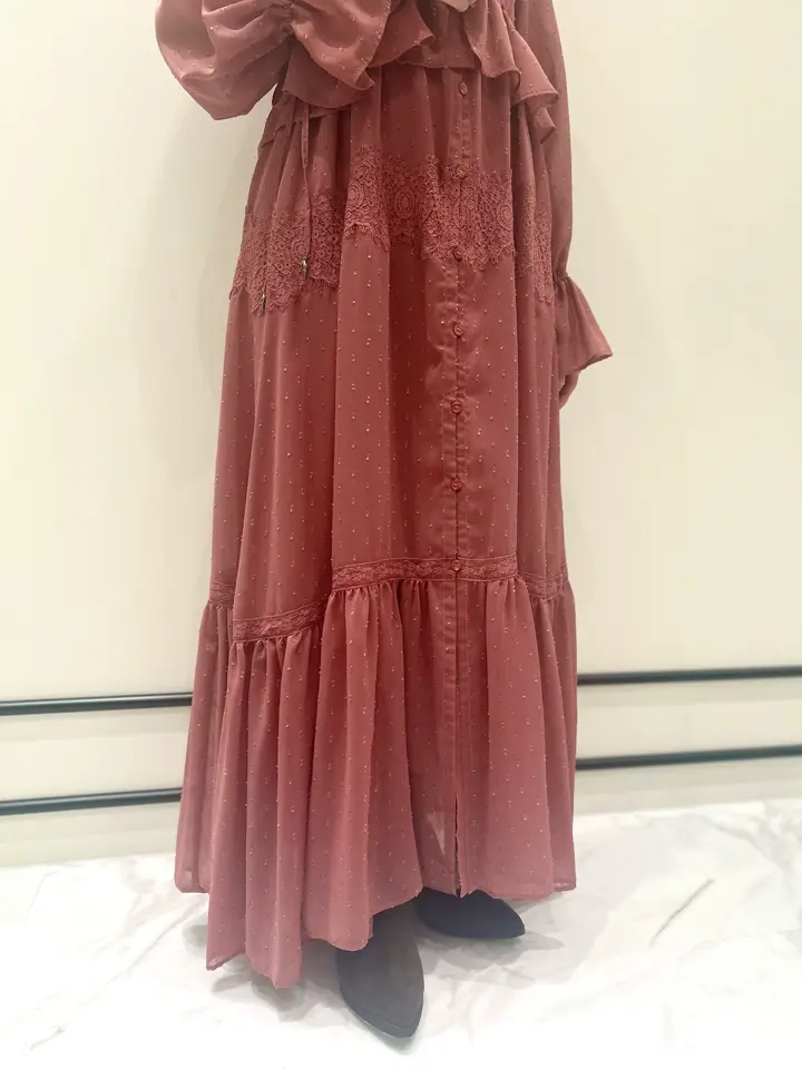 GRACE CONTINENTAL 若園　ひかり コーディネート画像