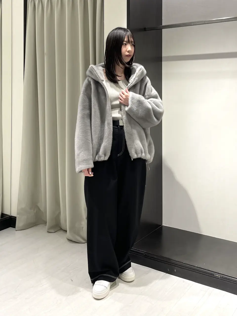  小林　莉子 コーディネート画像