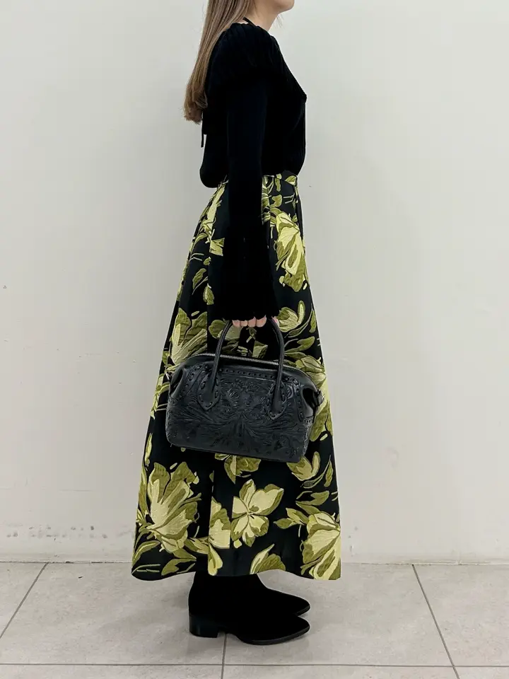 GRACE CONTINENTAL Miu Akamatsu コーディネート画像