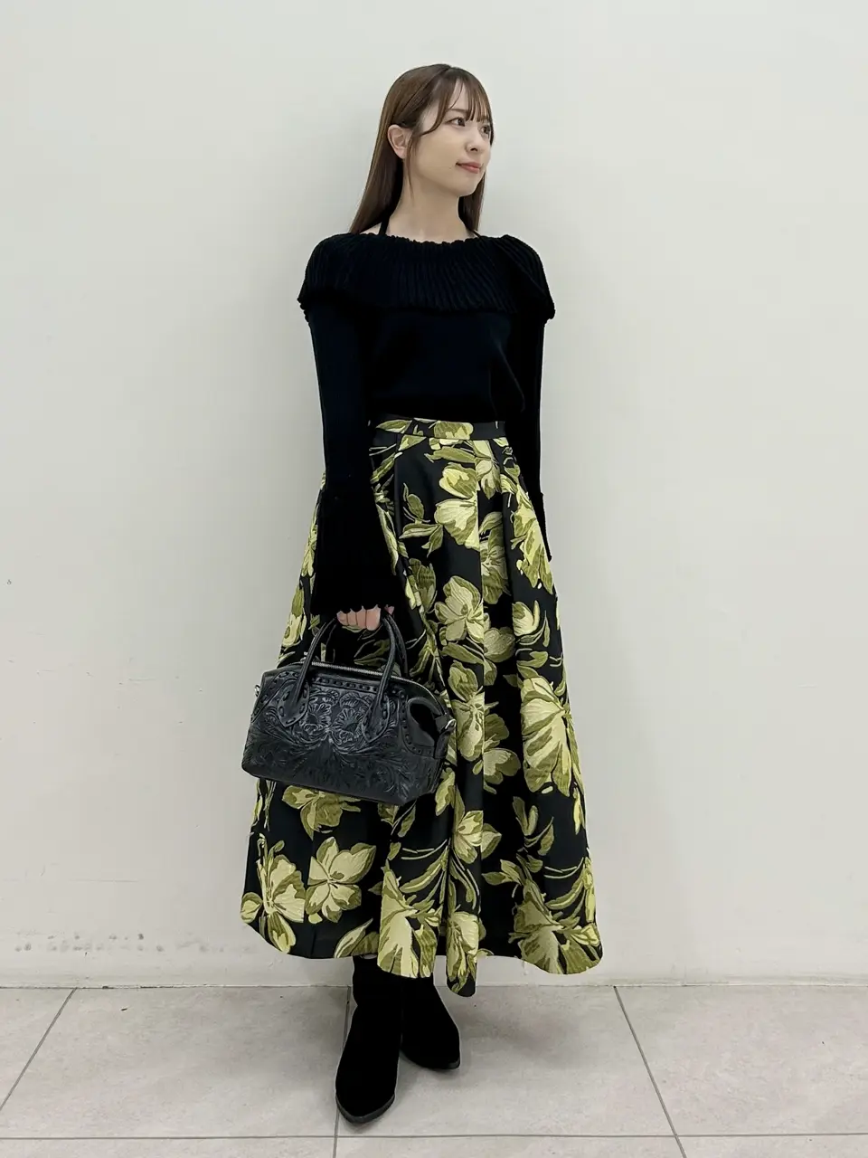 GRACE CONTINENTAL Miu Akamatsu コーディネート画像