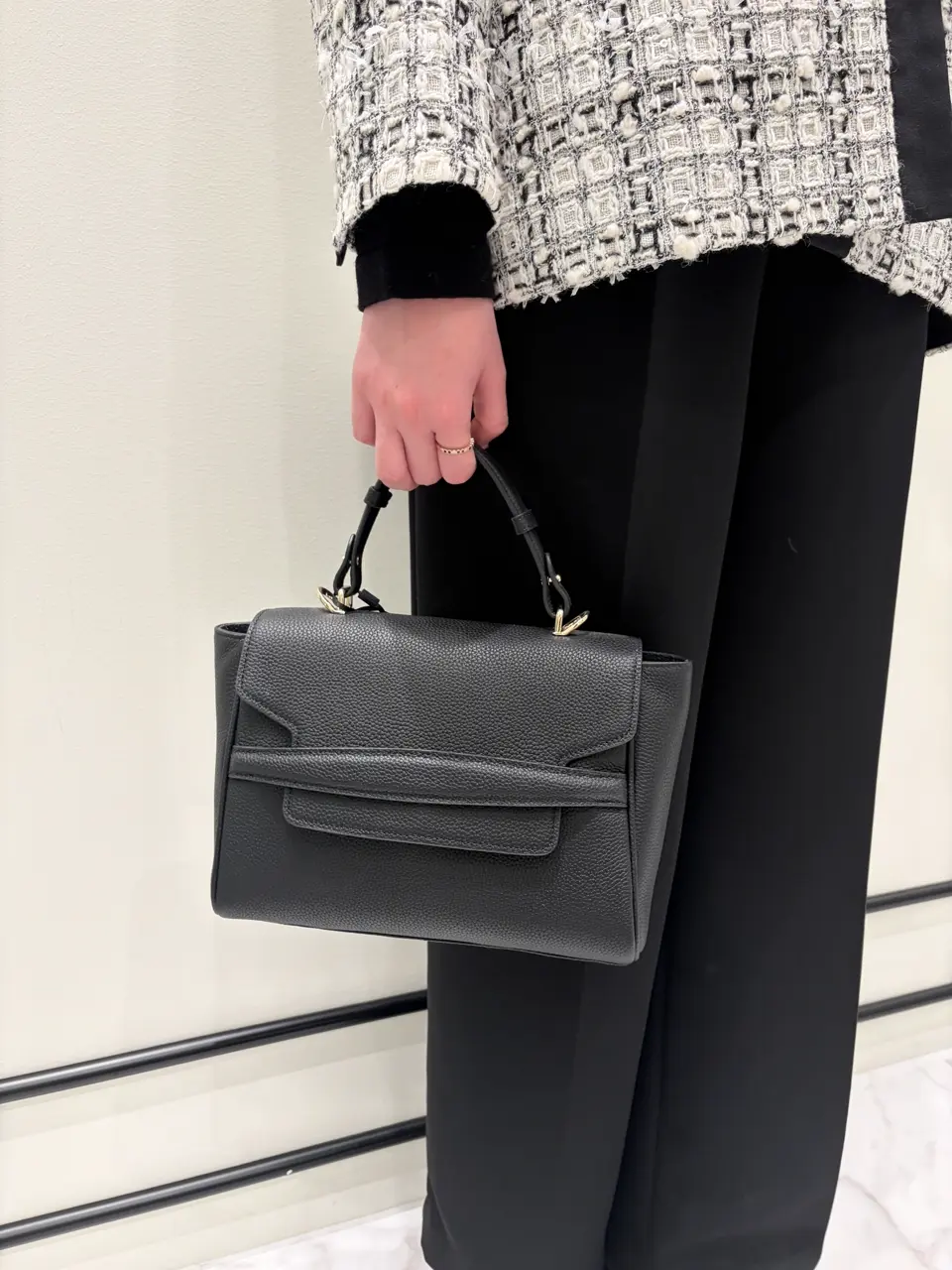 GRACE CONTINENTAL Hotei コーディネート画像