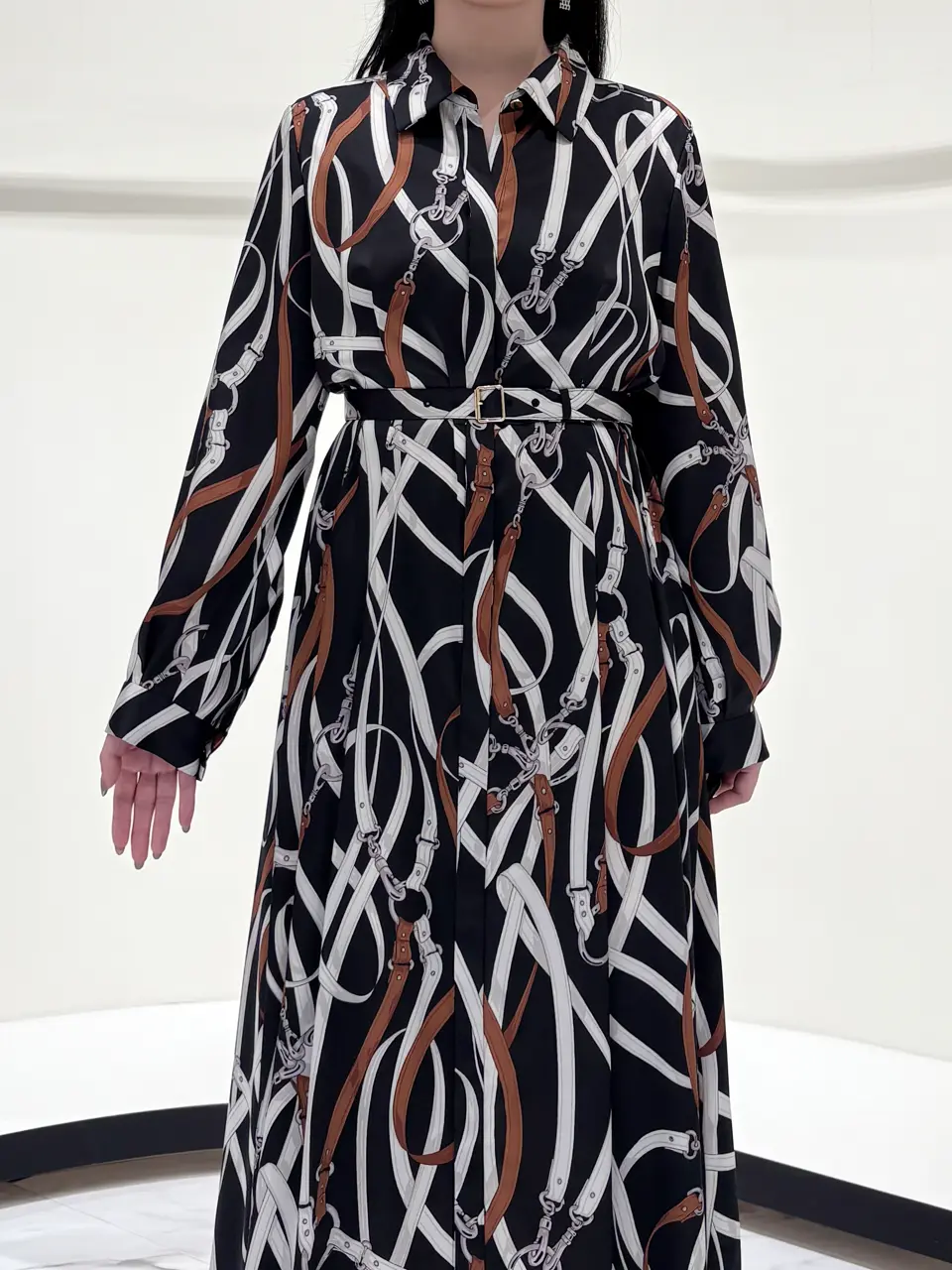 GRACE CONTINENTAL 平野 裕華 コーディネート画像