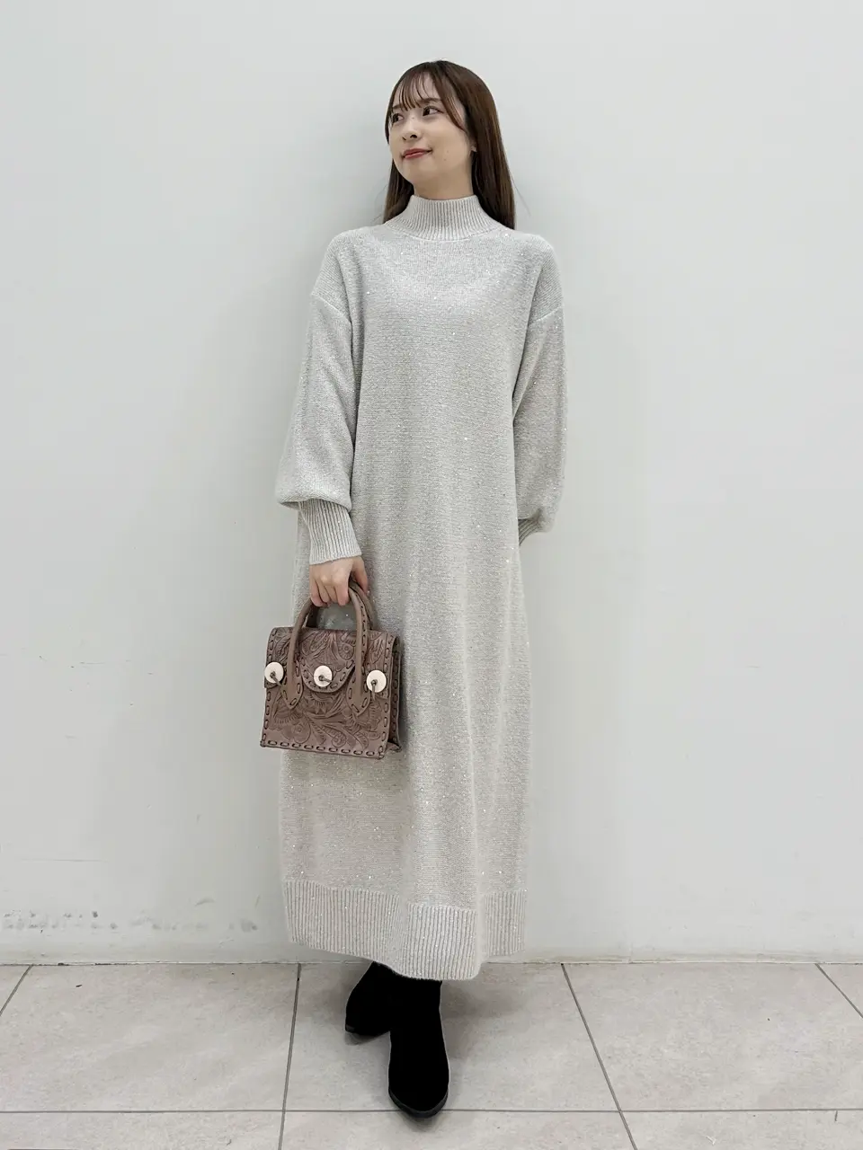 GRACE CONTINENTAL Miu Akamatsu コーディネート画像