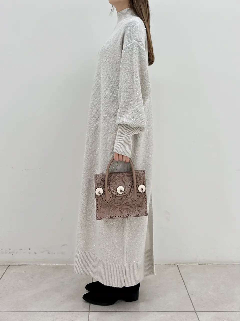 GRACE CONTINENTAL Miu Akamatsu コーディネート画像