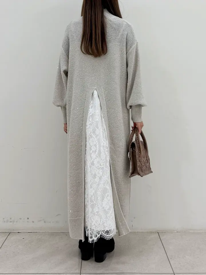 GRACE CONTINENTAL Miu Akamatsu コーディネート画像