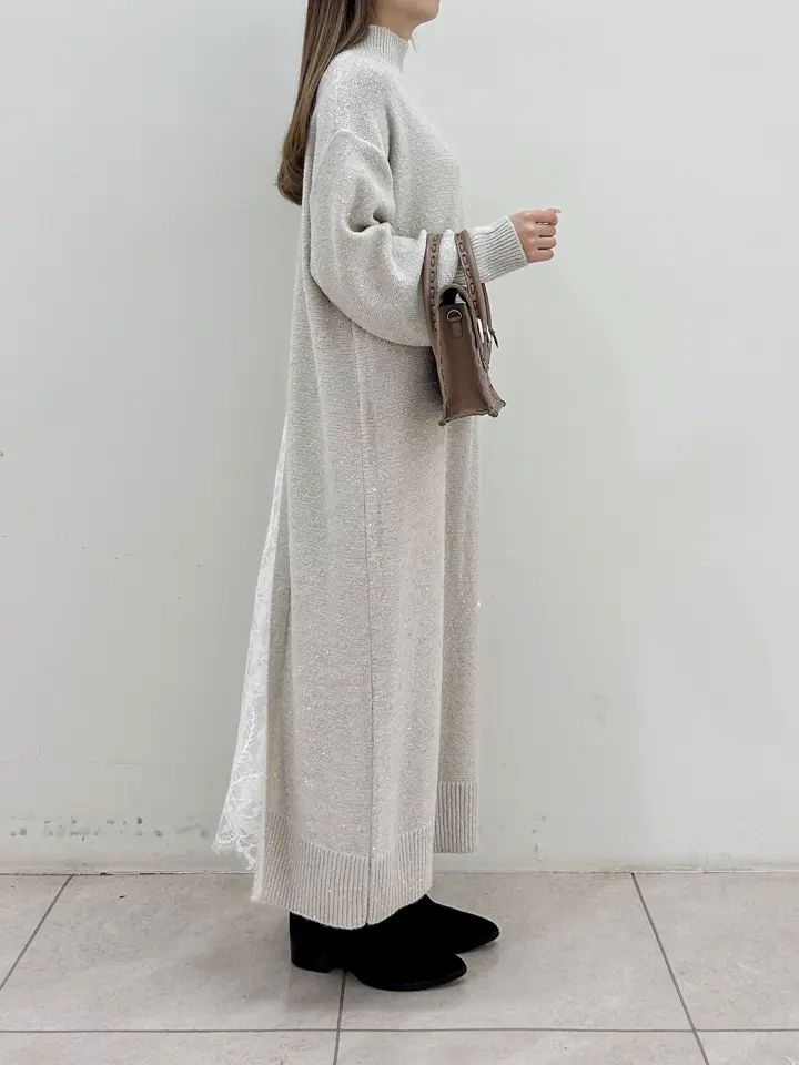 GRACE CONTINENTAL Miu Akamatsu コーディネート画像