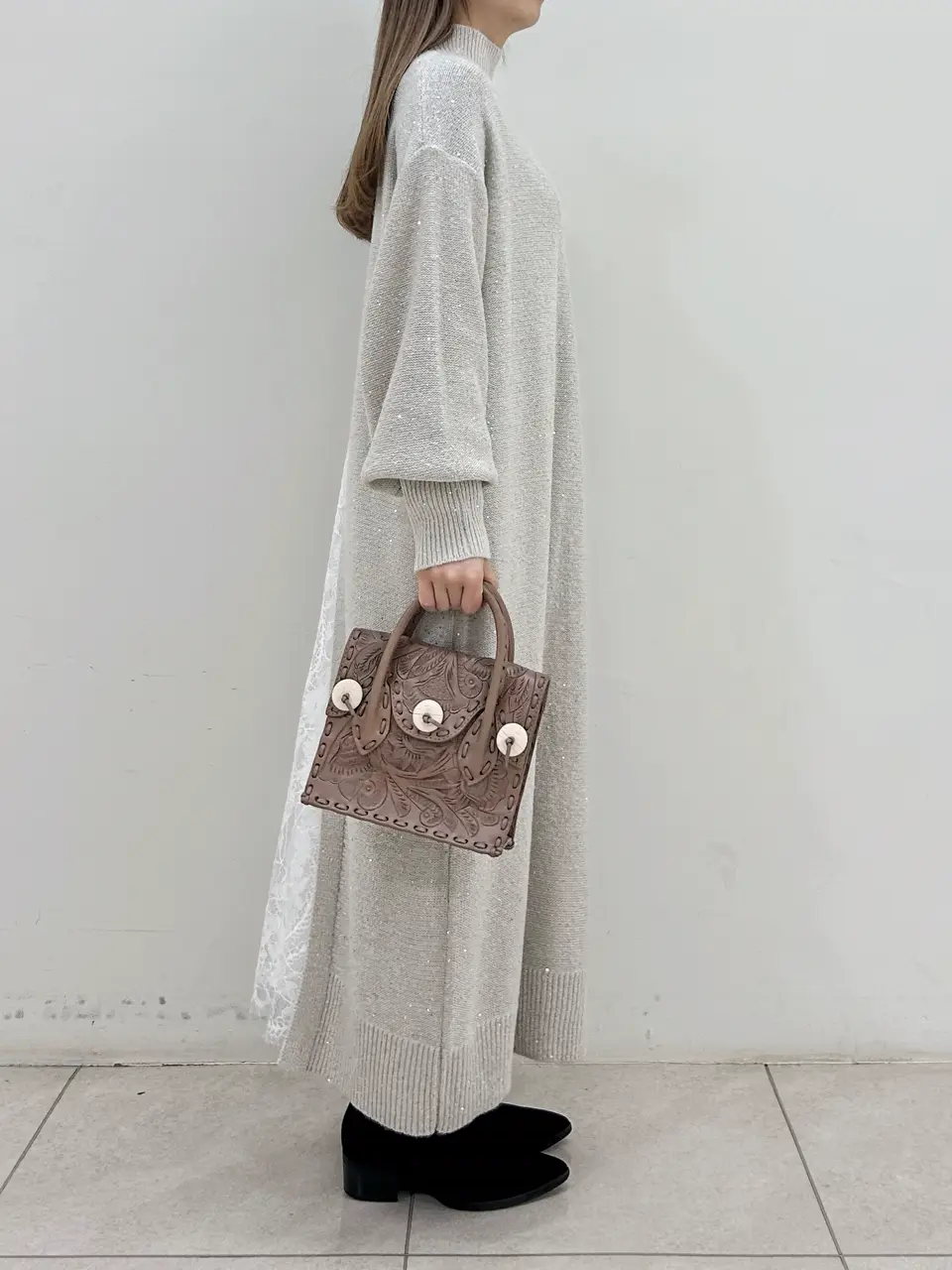 GRACE CONTINENTAL Miu Akamatsu コーディネート画像