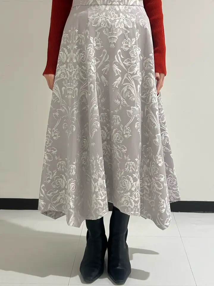 GRACE CONTINENTAL 狩野　珠季 コーディネート画像