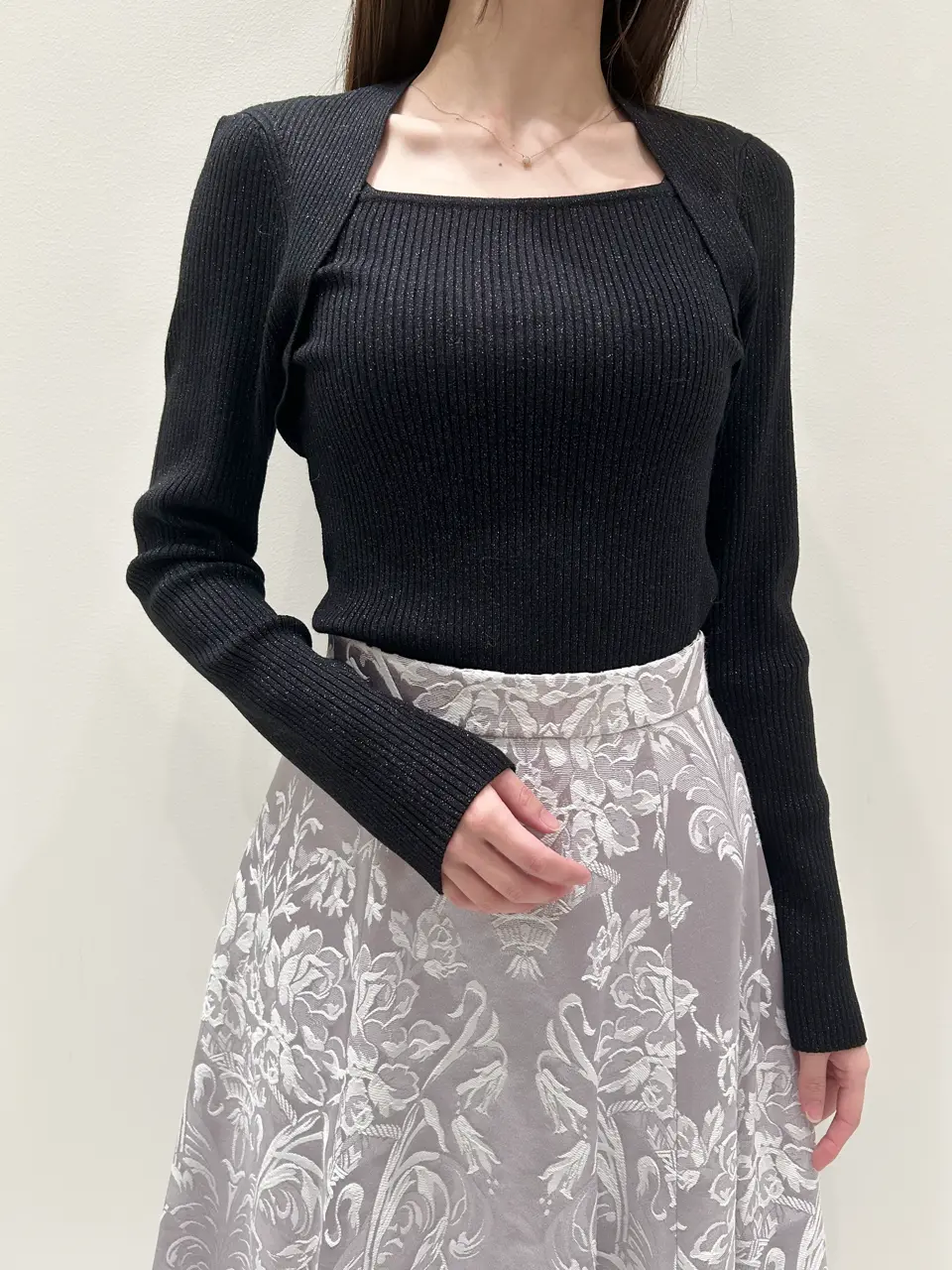 GRACE CONTINENTAL 若園　ひかり コーディネート画像